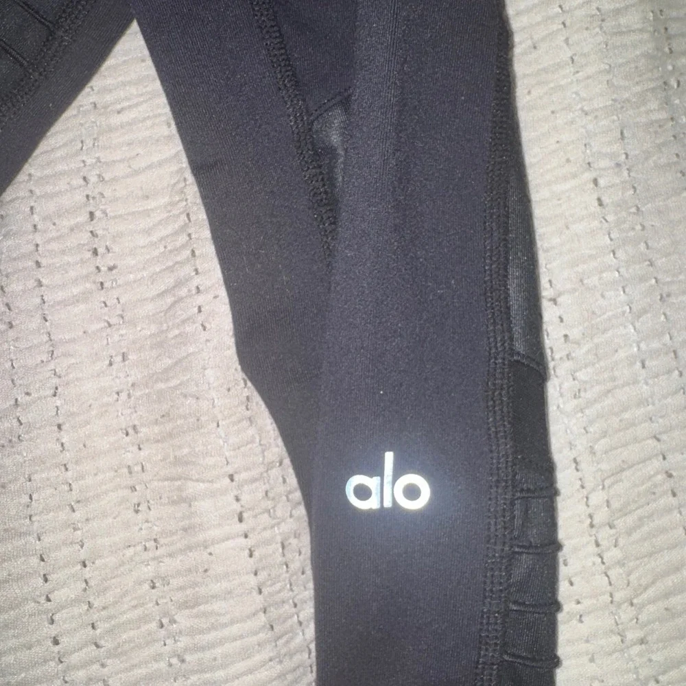 Alo Yoga Moto Leggings Black High Waist Mesh Quilted Activewear XS W5494R Goth